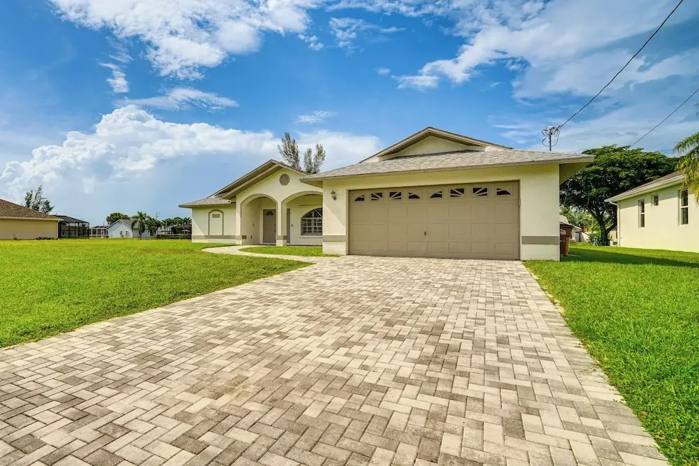 Villa Sol Mate - Waterfront Cape Coral Home