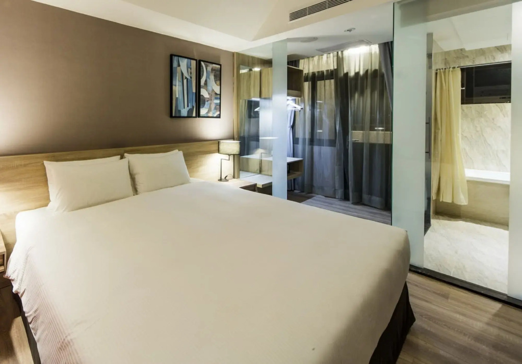 The HO Hotel