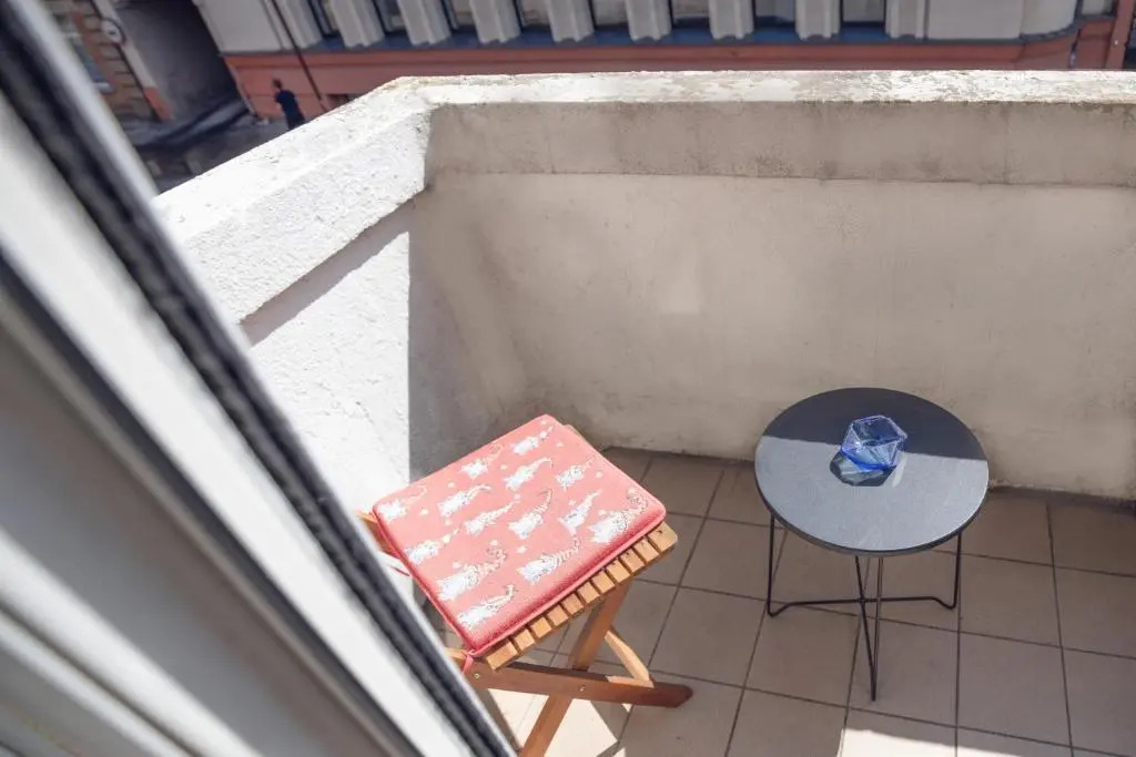 Modern 2-room flat in the city center