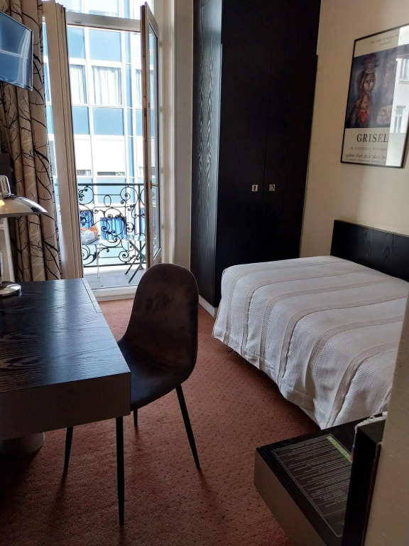 HOTEL ALISON