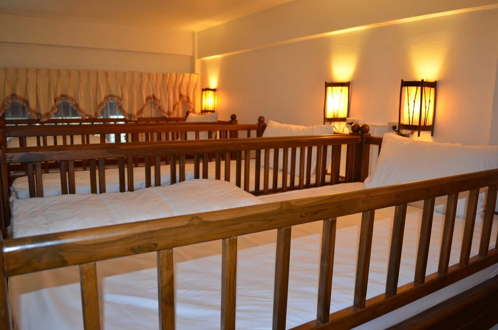 Charan 41 Hostel