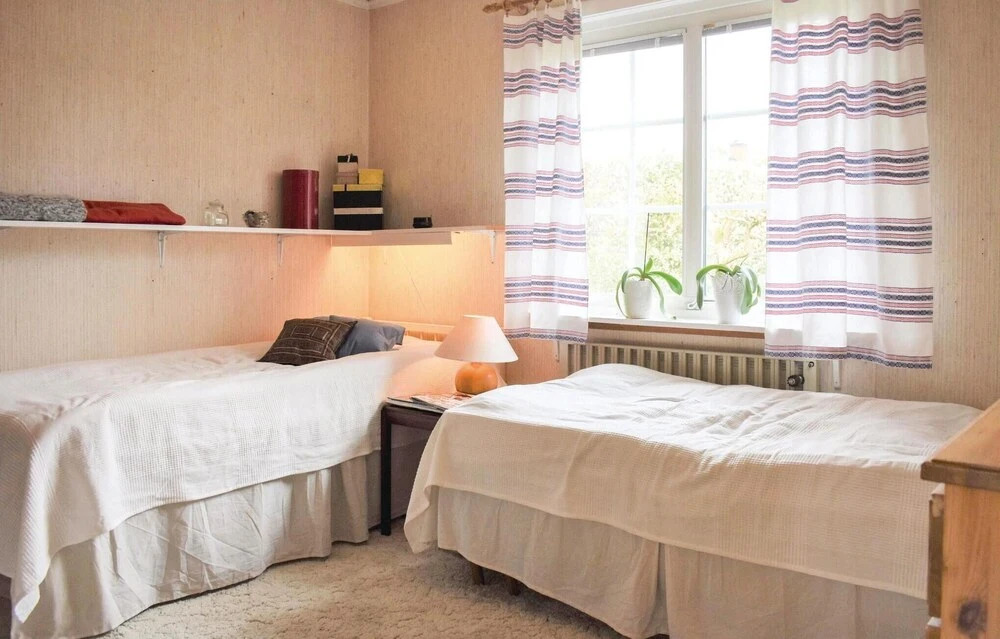 3 Bedroom Cozy Home In Karlshamn