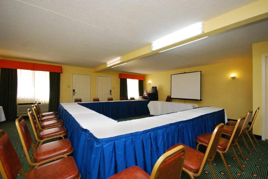 Studio 6 Suites North Richland Hills TX