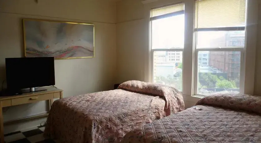 Winston Arms Apartments