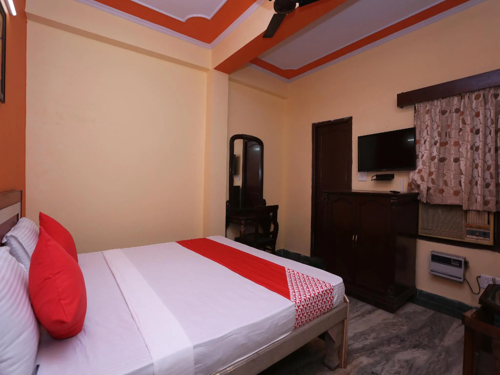 OYO 29683 Hotel Heaven