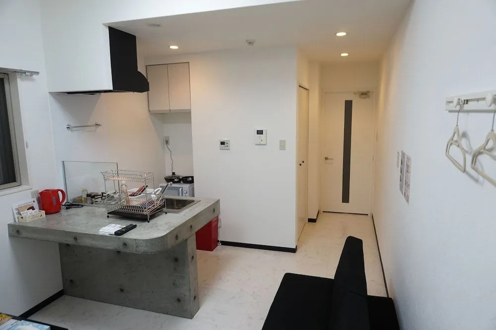 Lion Tsurumi