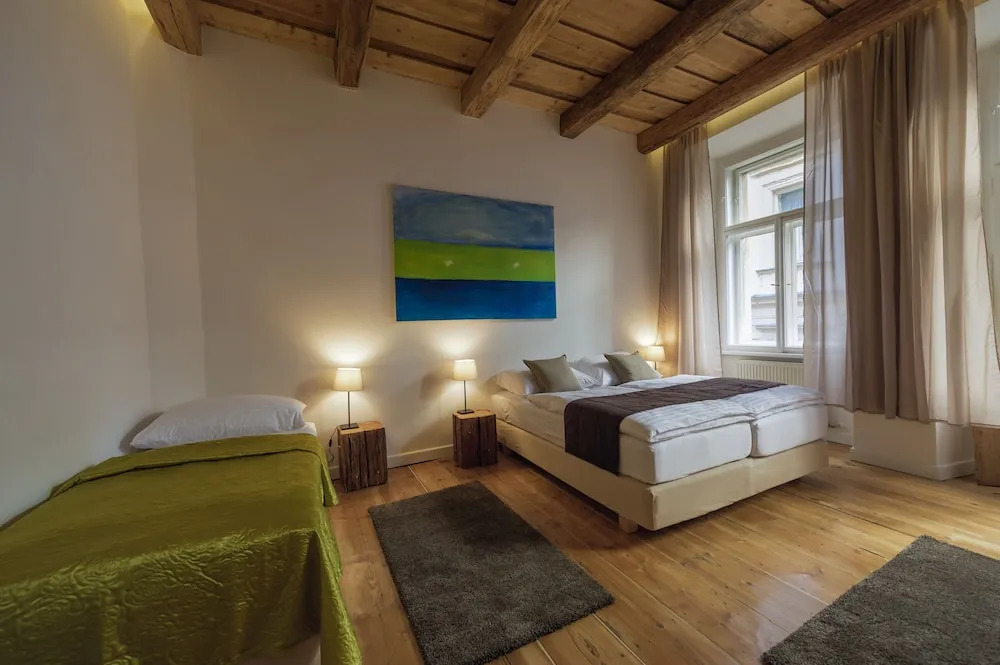 City Spot Apartments