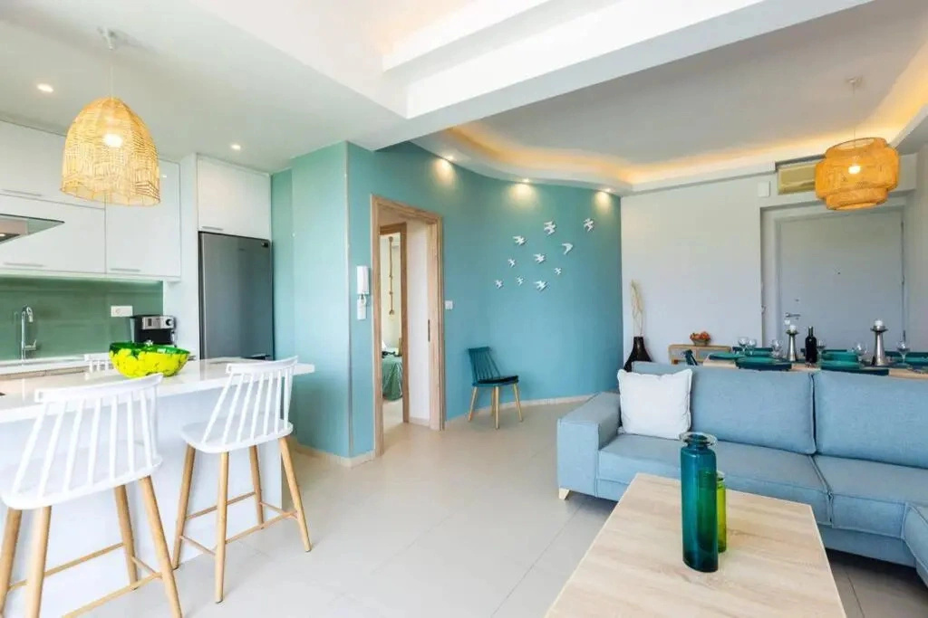 Adelhome - Sea view & walking distance to beach