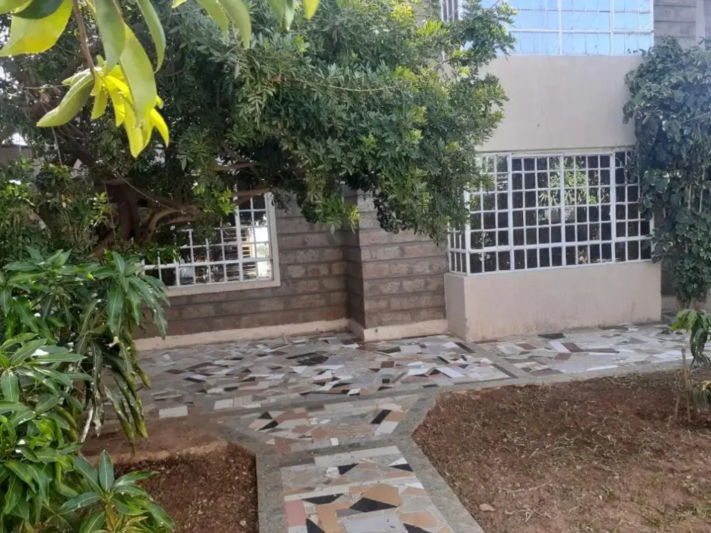 Lux suites Utawala Family House