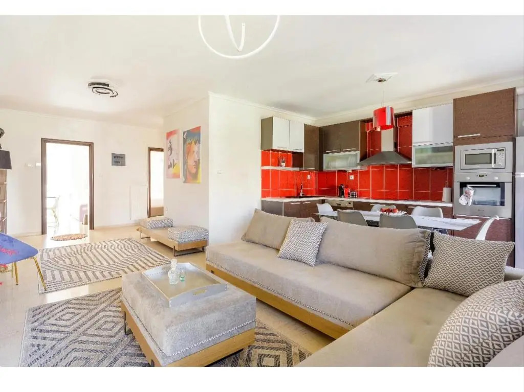 Double A Luxury Apartment