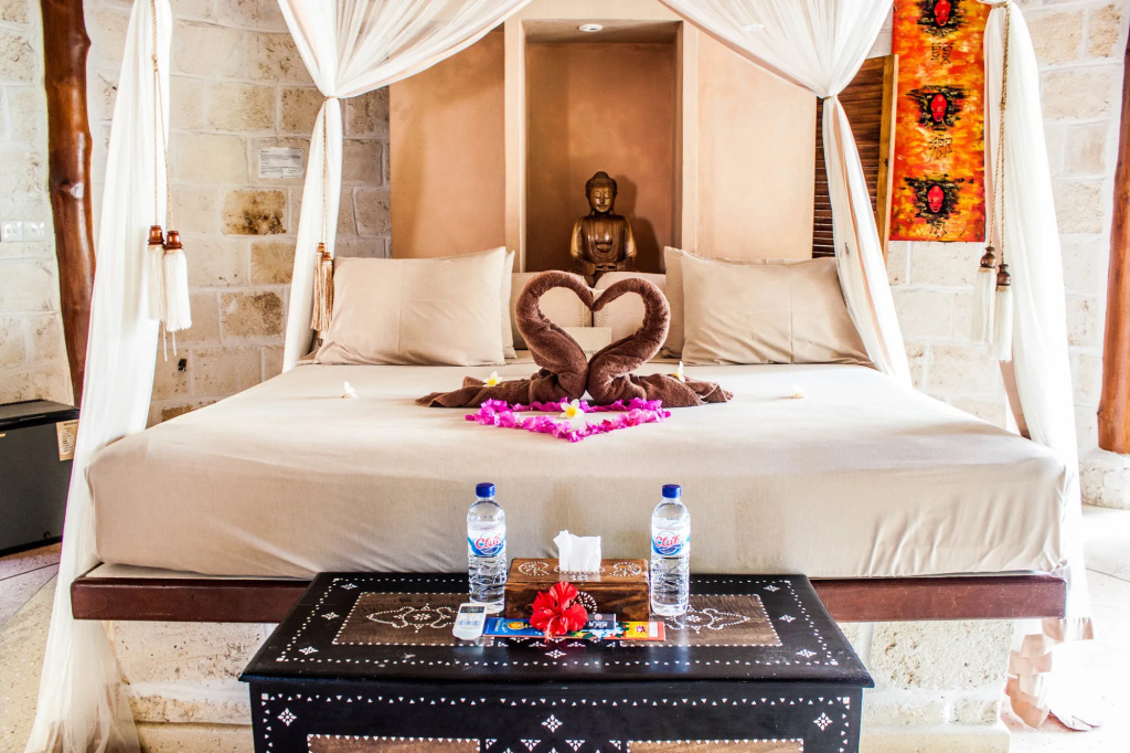Three-bedroom Villa With Private Pool at La Joya Balangan Resort