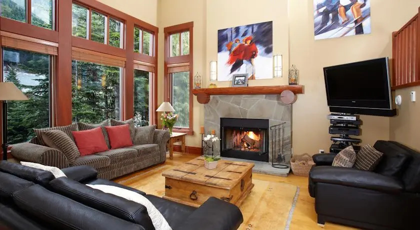 Aloha Whistler Accommodations - Creekside