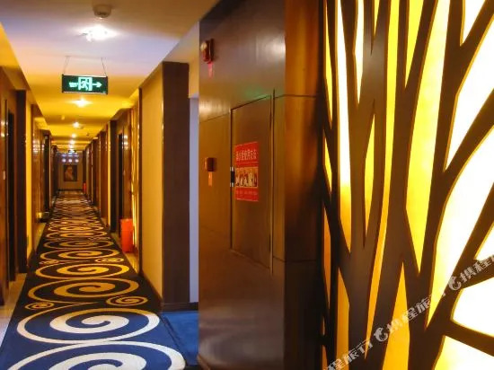 Quanming Hotel
