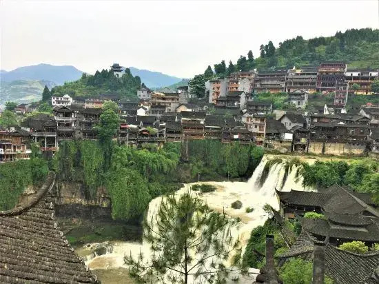 Xiyue·Linjiang Inn