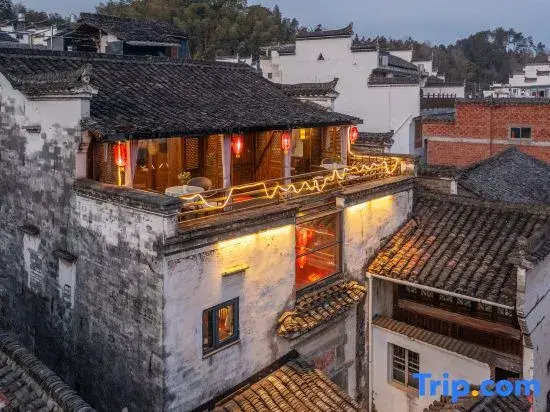 Huipai Bainian Laozhai Homestay Bao Shantang（Likeng scenic Area Store）