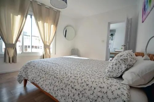 Sunny Apartment Central Sitges