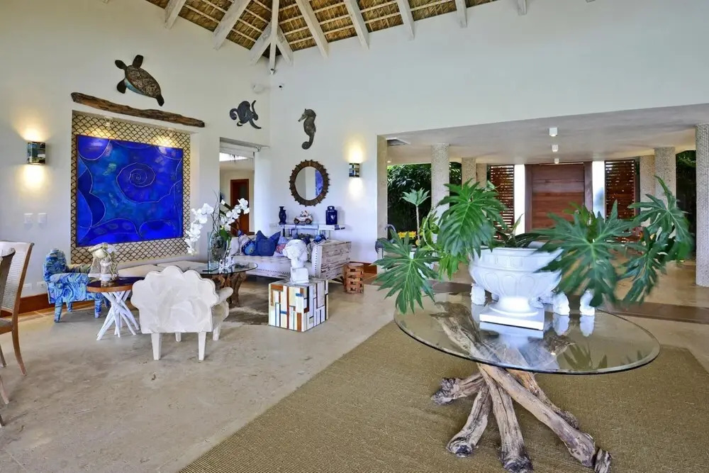 Ocean View 5-bedroom Fully Staffed Tropical Villa