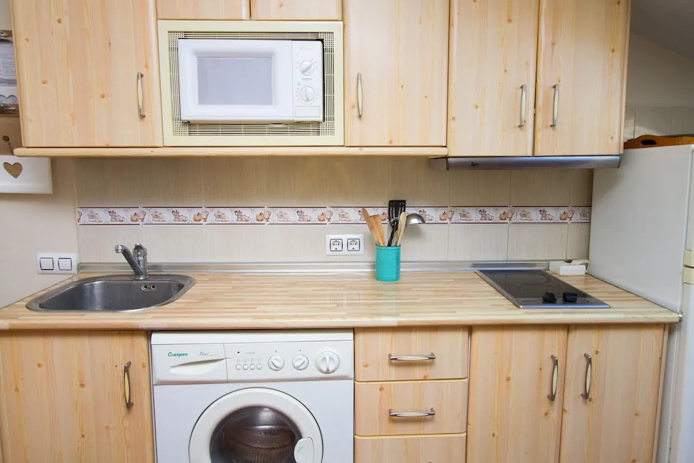 Cosy 1 bedroom Pepote