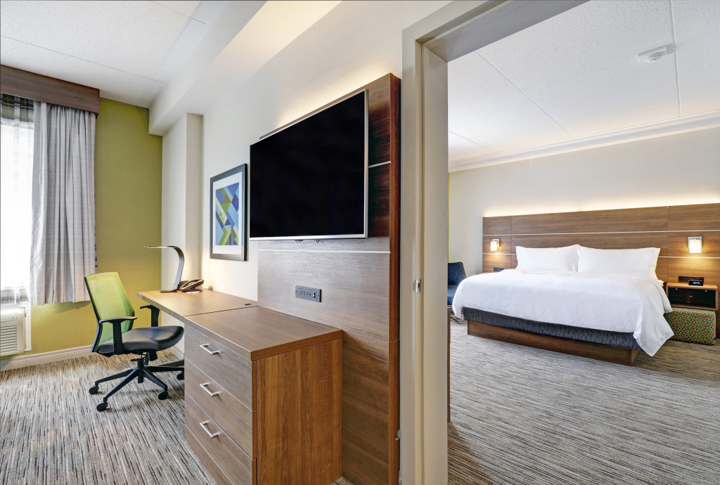 Holiday Inn Express Whitby Oshawa by IHG