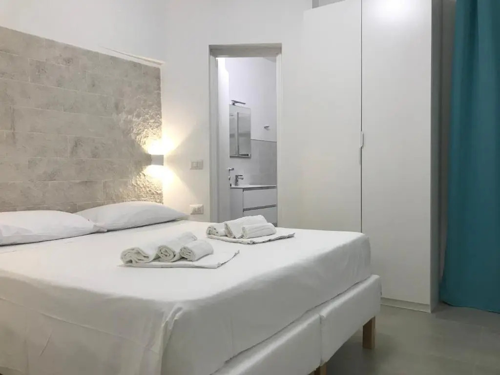 Angolo Mare Apartments & Rooms