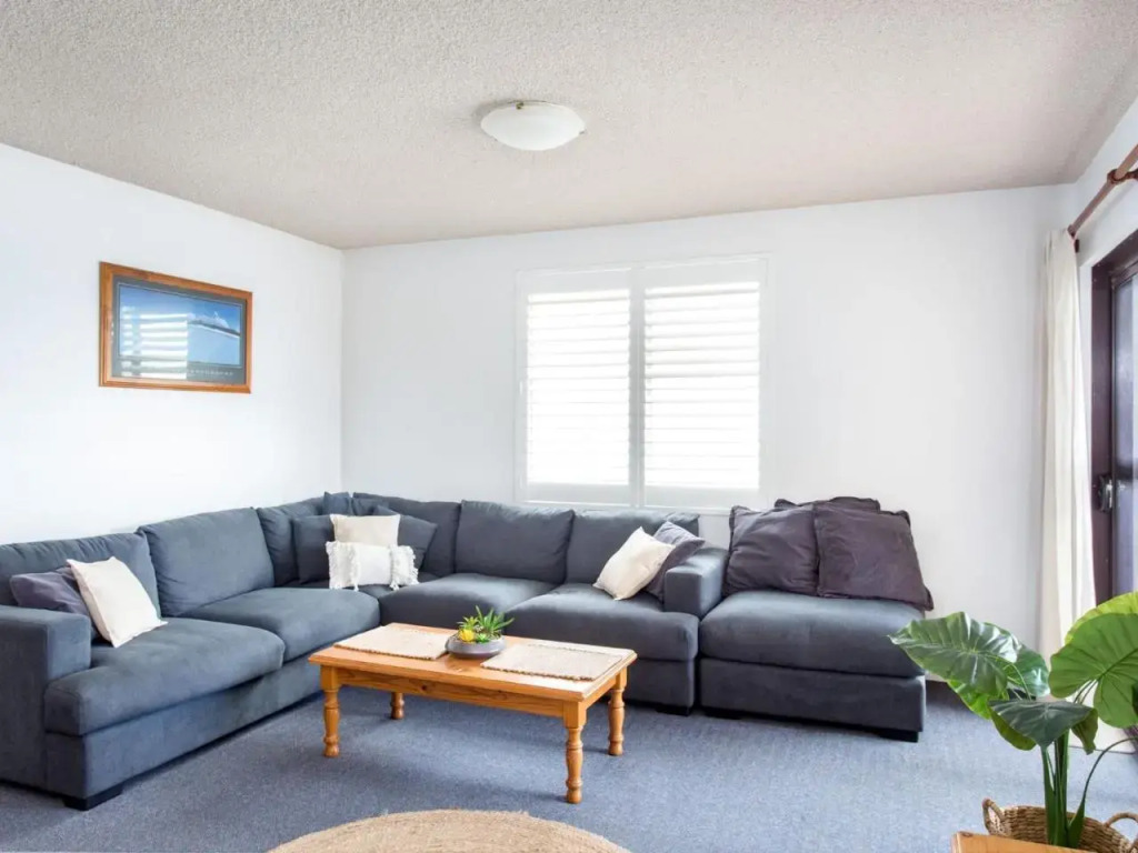 Hibiscus Court 5