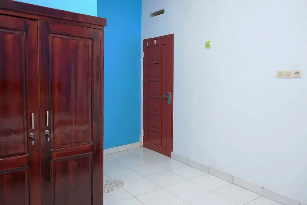 SPOT ON 2577 Pondok Garasi