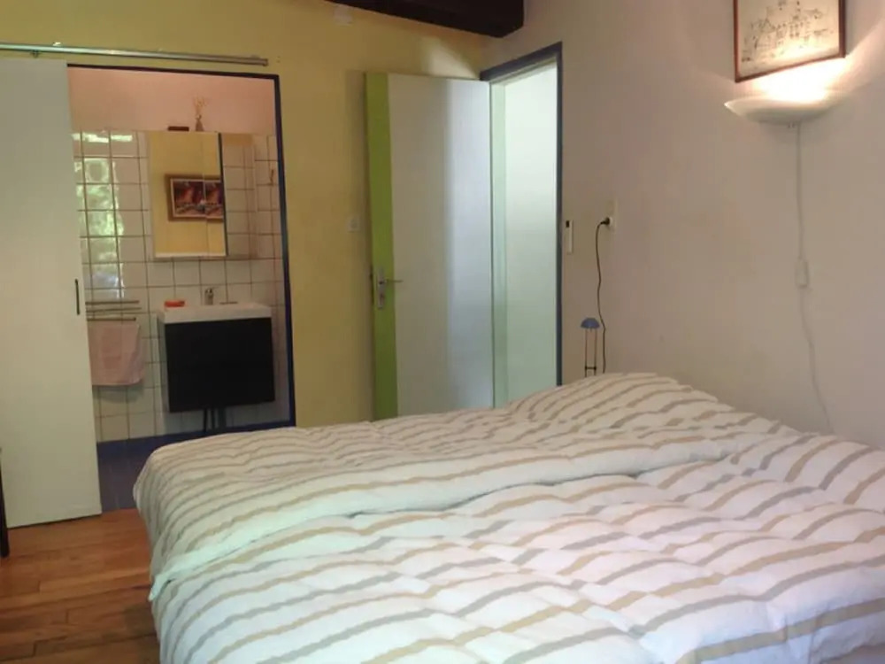 Charming Holiday Home Near River in Vallon-Pont-D'Arc