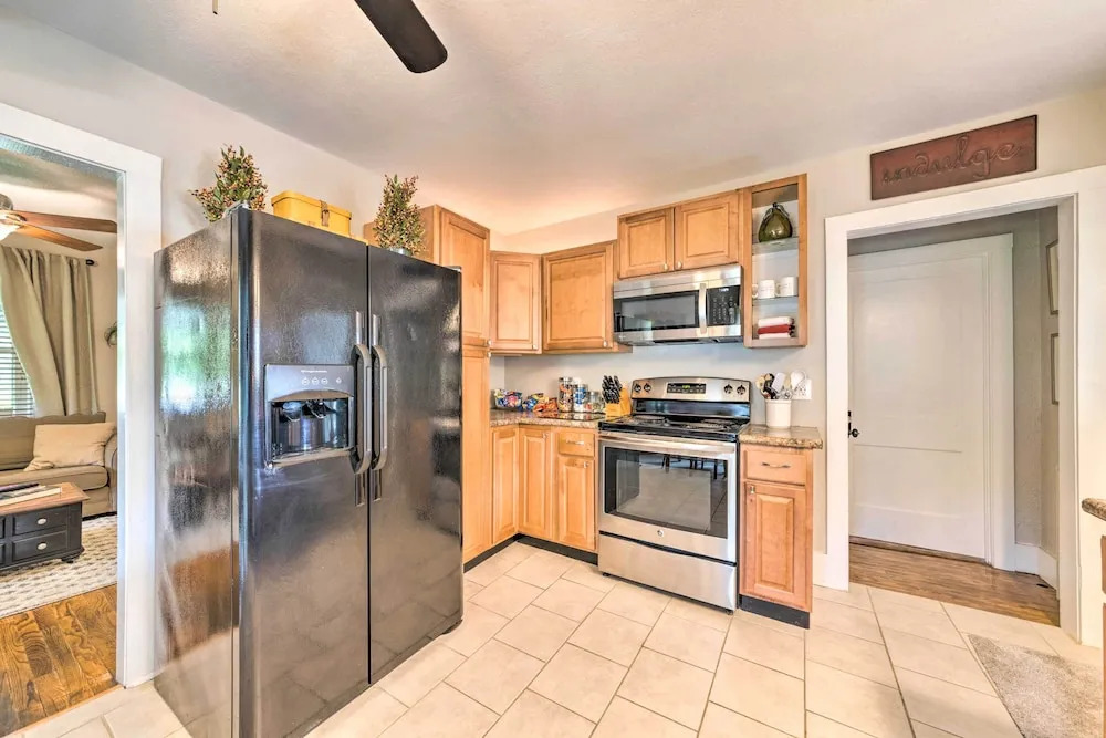 'lucky Dawg' Pet-friendly Abode Near St Louis!