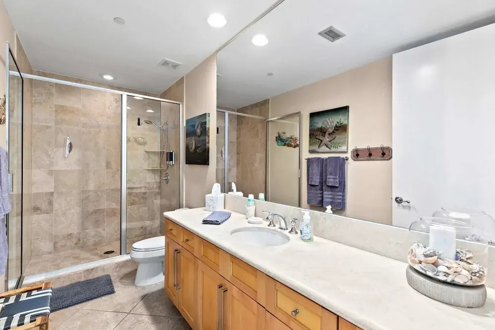 Sapphire Beach - Breathtaking 26th Floor Views 3 Bedroom Apts