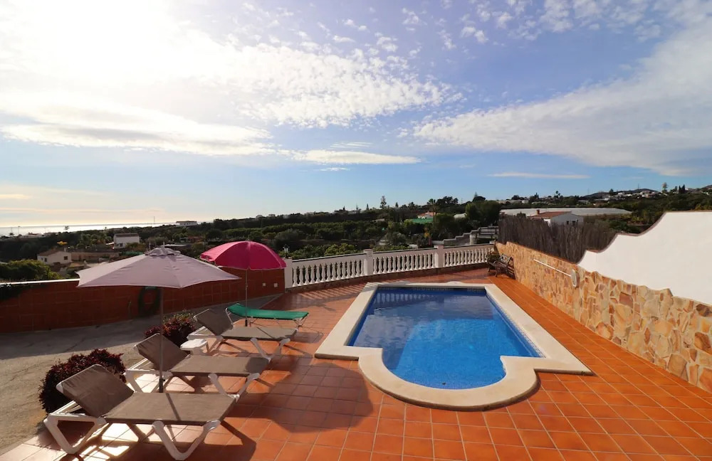 1143 Villa Serymar
