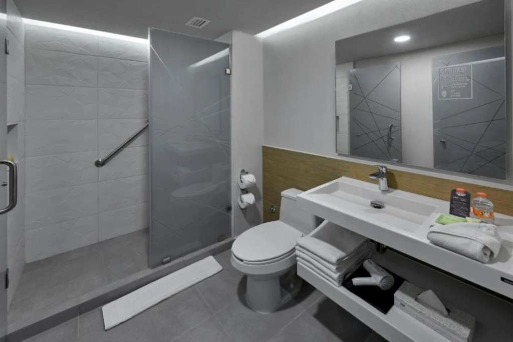 City Express Plus by Marriott Cancun Aeropuerto Riviera