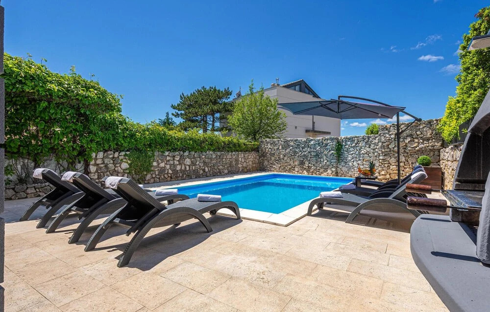 Awesome Home in Crikvenica With Wifi, 6 Bedrooms and Outdoor Swimming Pool