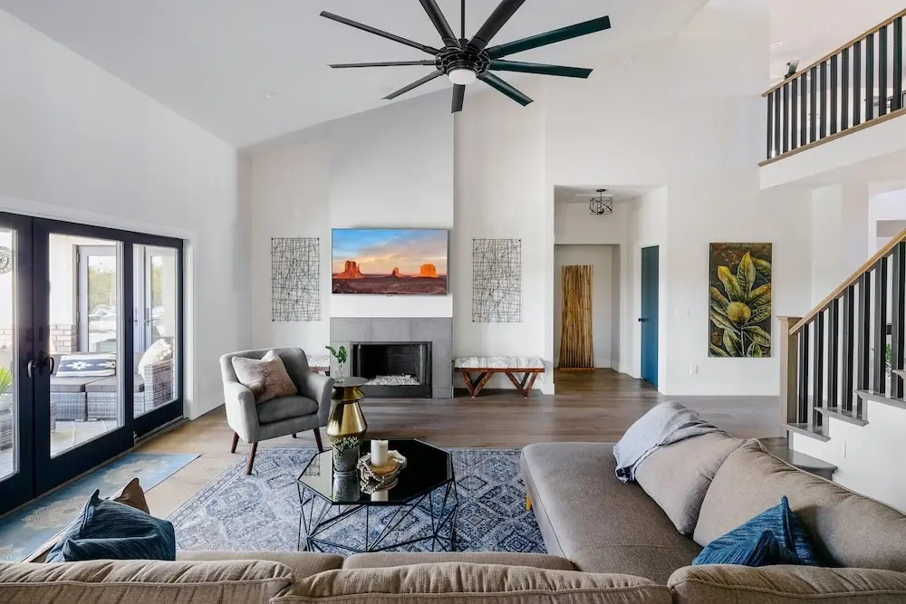 Majestic Mountain Mansion-heated Pool-guest House