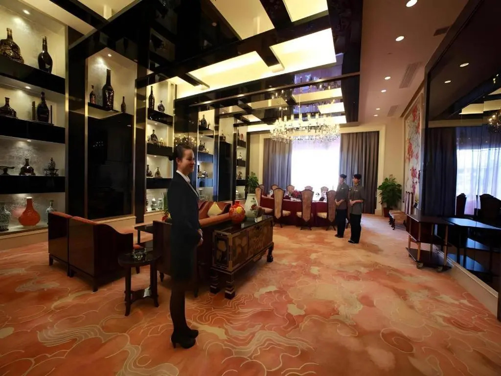 Babylon Hotel