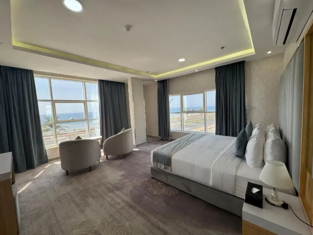 Rose Land Hotel