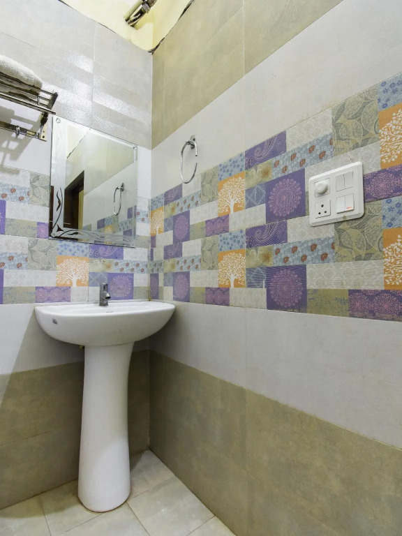 OYO 4548 Hotel The Green Park Resort