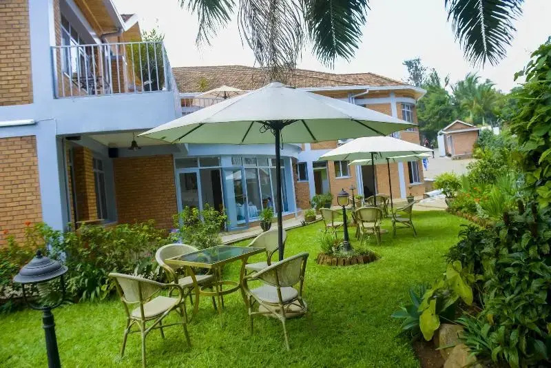 One Click Hotel