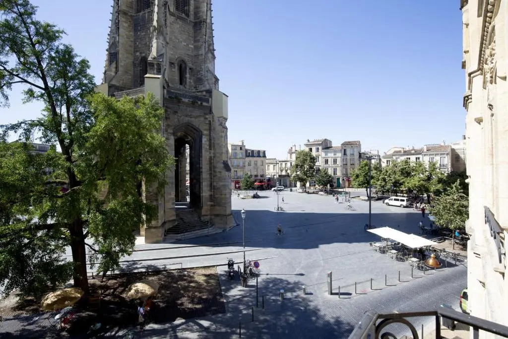 Centre historique, appartement climatisé avec terrasse