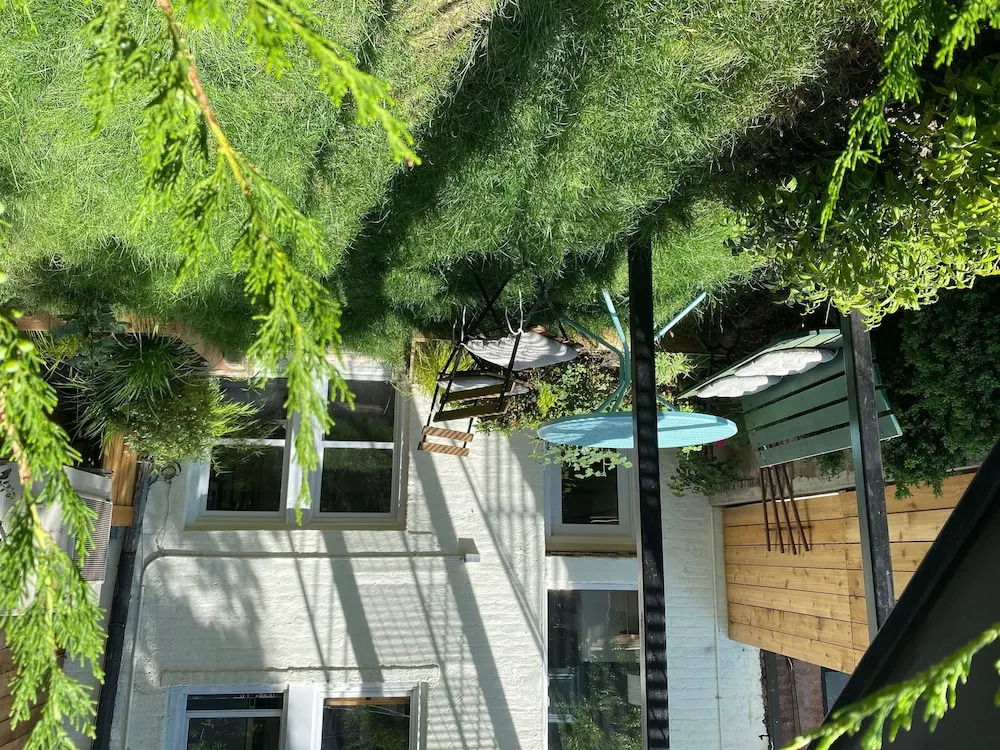 The Bond Townhouse