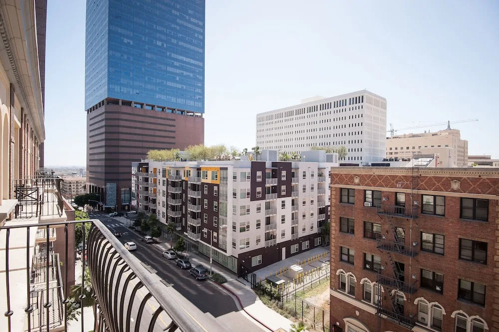 Sunshine Suites at 616 St. Paul