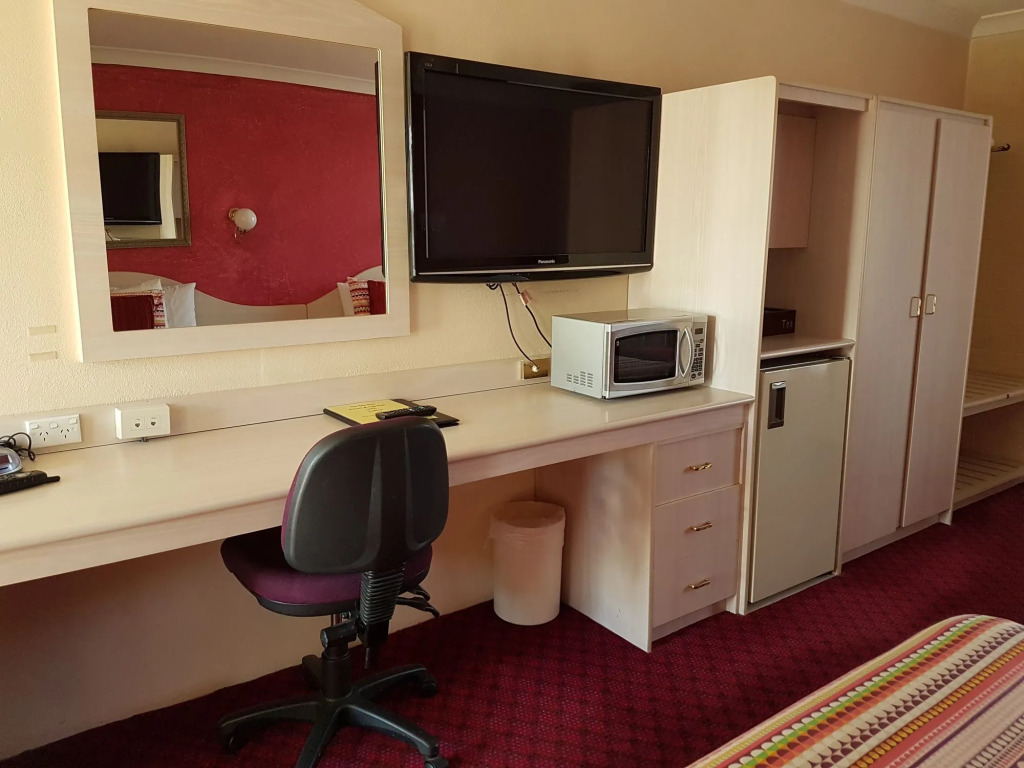 Golden Age Motor Inn
