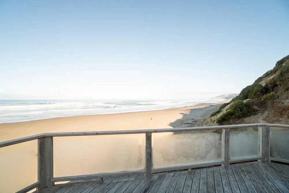 Beach House - 3 Br Home