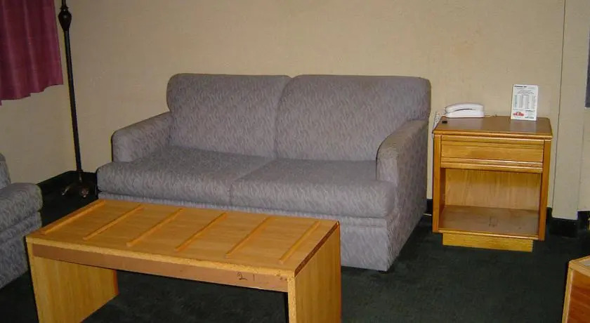 Economy Inn Plymouth
