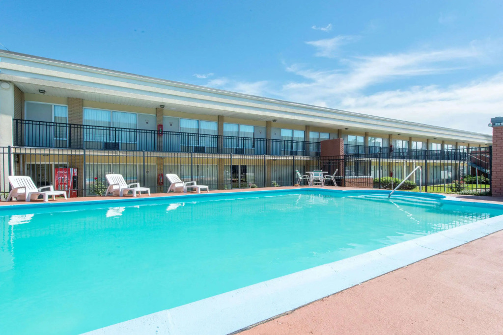 Days Inn by Wyndham Frankfort