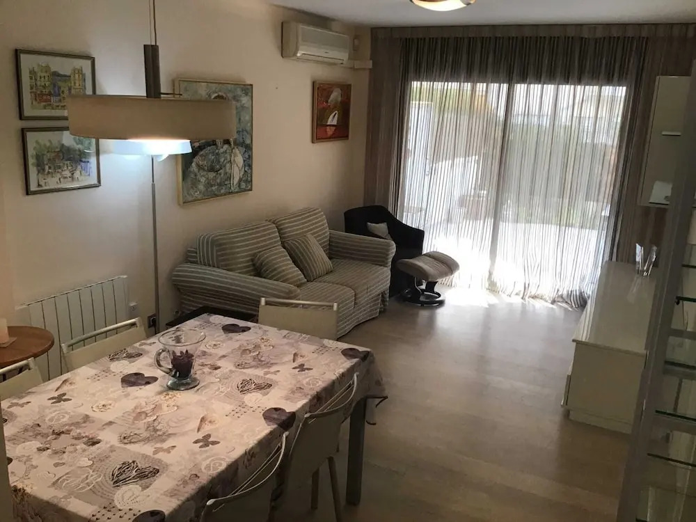 UHC Mar y Luz Apartments