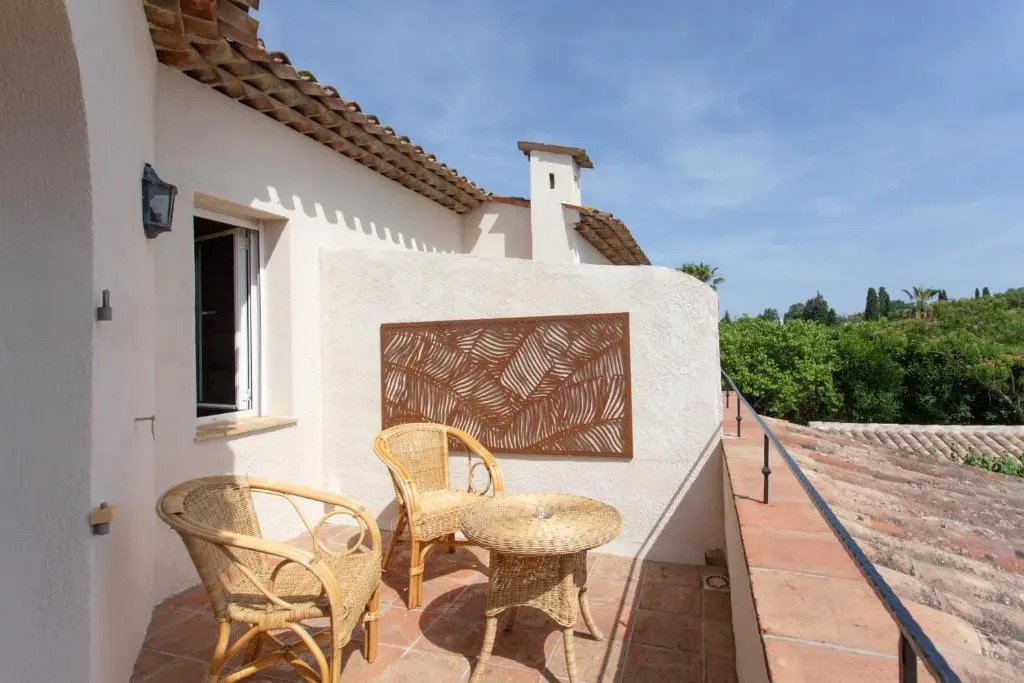 Le Domaine des Mûriers - charme, chic, calme en Provence Côte dAzur