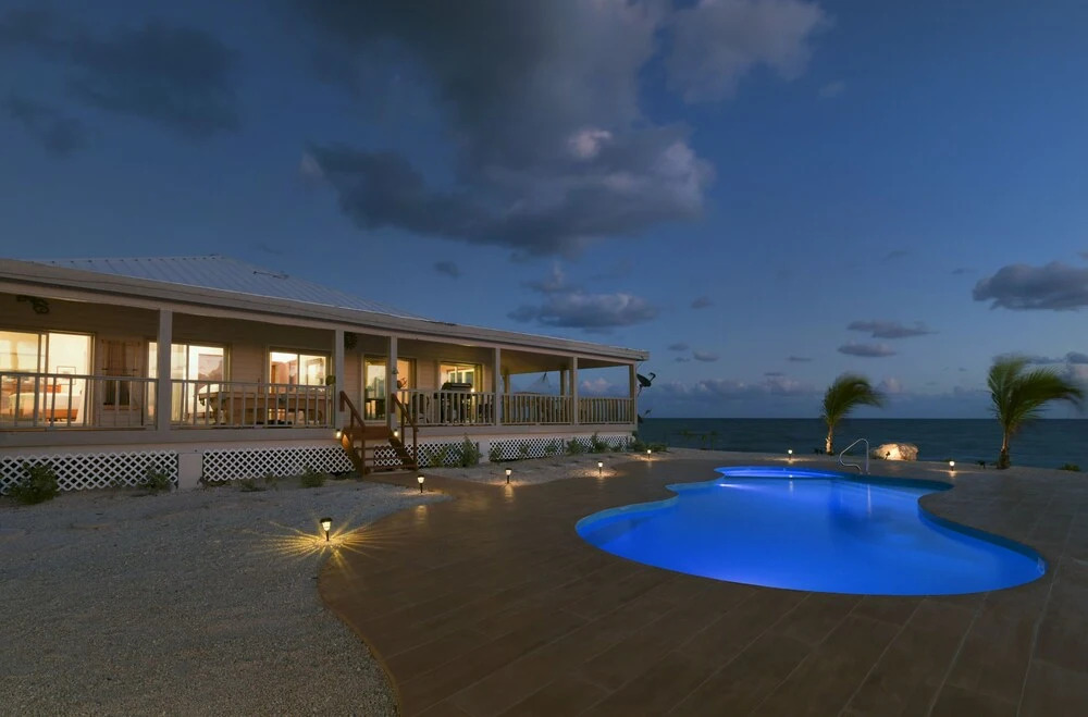Friendsgiving Island