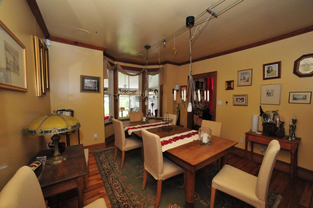 Little Shemogue Inn