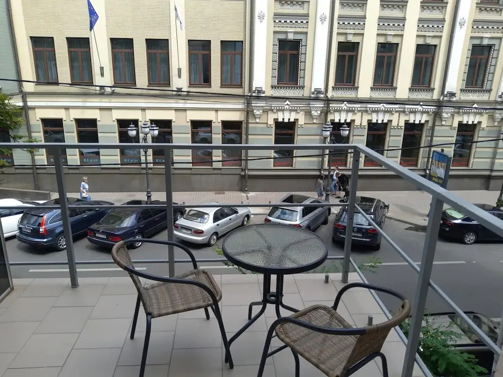 Grand Apartments