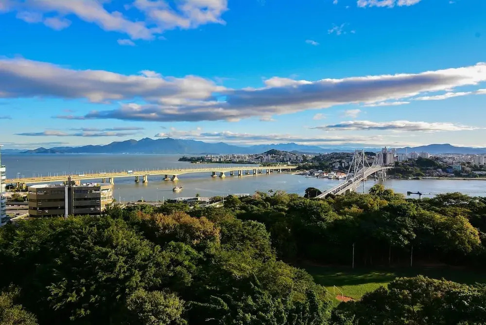 Flat com Vista para Ponte Hercílio Luz